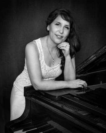 Andrea - New Image 6