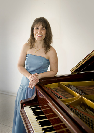 Andrea - Old Image 1